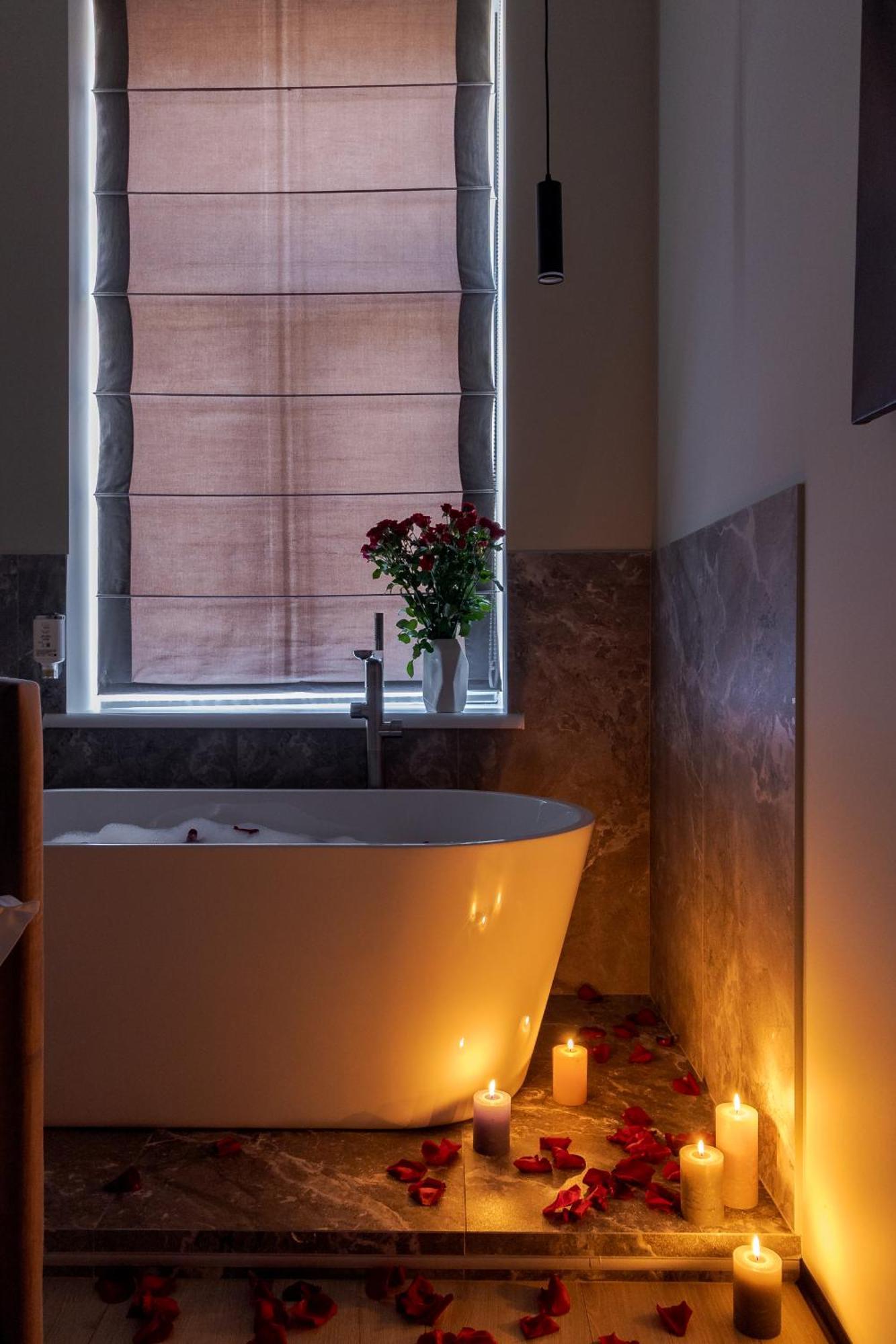 Royal With Bathtub On Rappaporta 15 公寓
